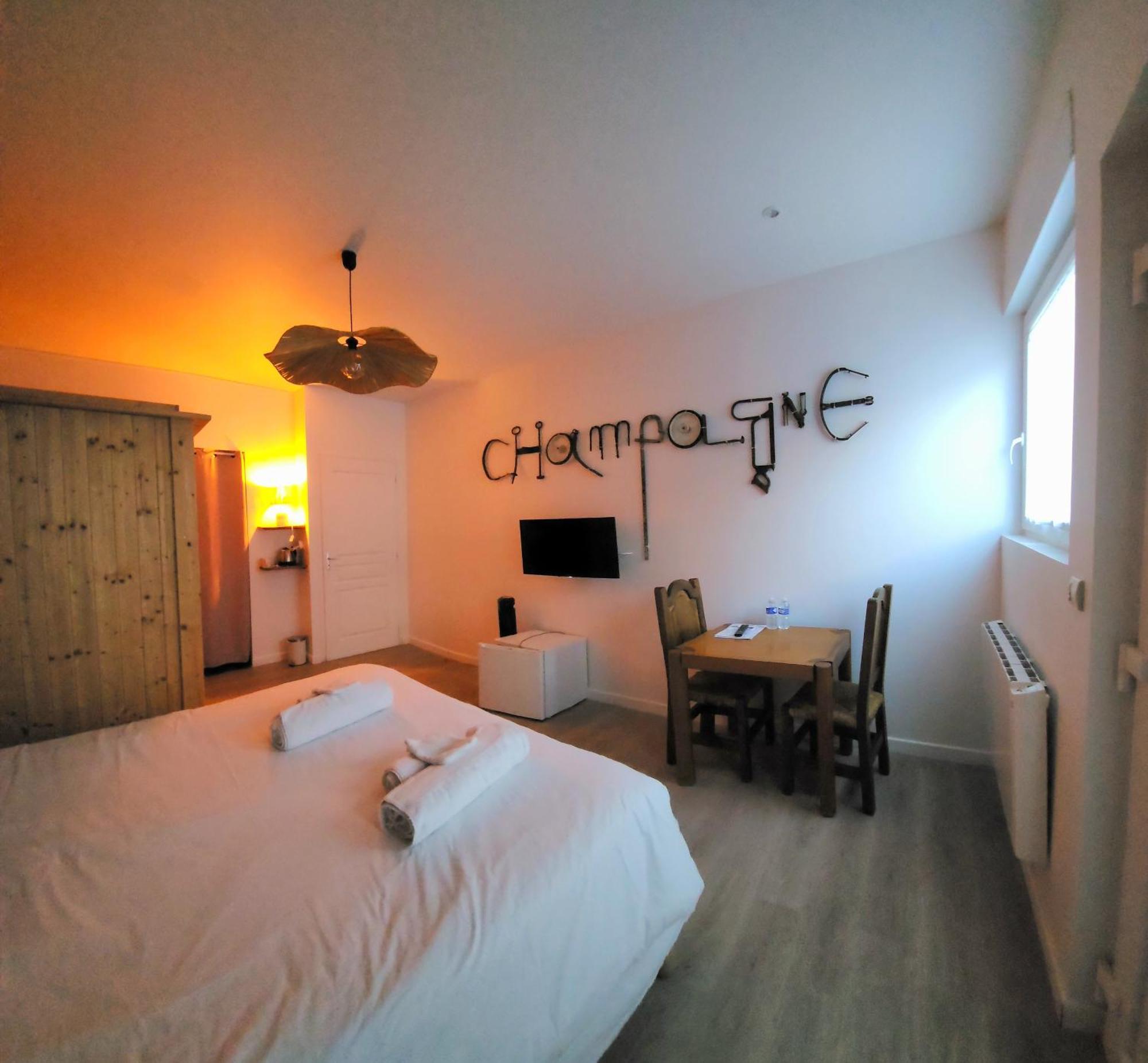 Chambres Privees Hyper-Centre Epernay Lit 160X200Cm Zewnętrze zdjęcie