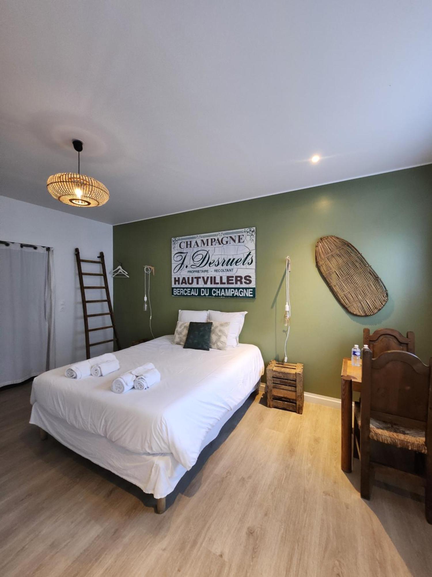 Chambres Privees Hyper-Centre Epernay Lit 160X200Cm Zewnętrze zdjęcie