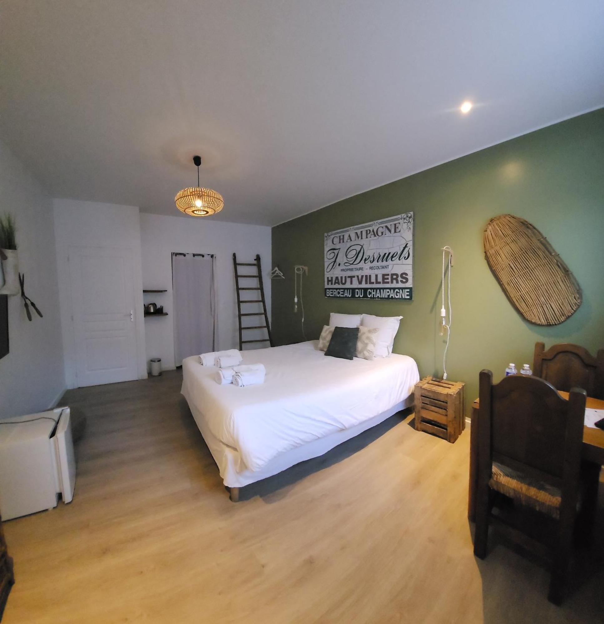 Chambres Privees Hyper-Centre Epernay Lit 160X200Cm Zewnętrze zdjęcie